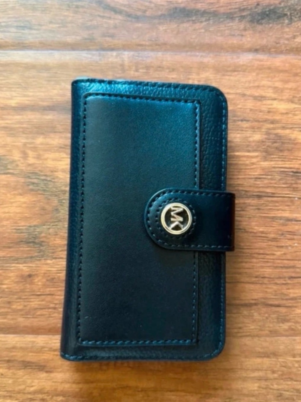 Michael Kors Black Leather charm medium Tab Leather Bifold Wallet